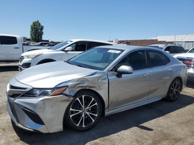 VIN 4T1B11HKXJU051156 2018 Toyota Camry, L no.1