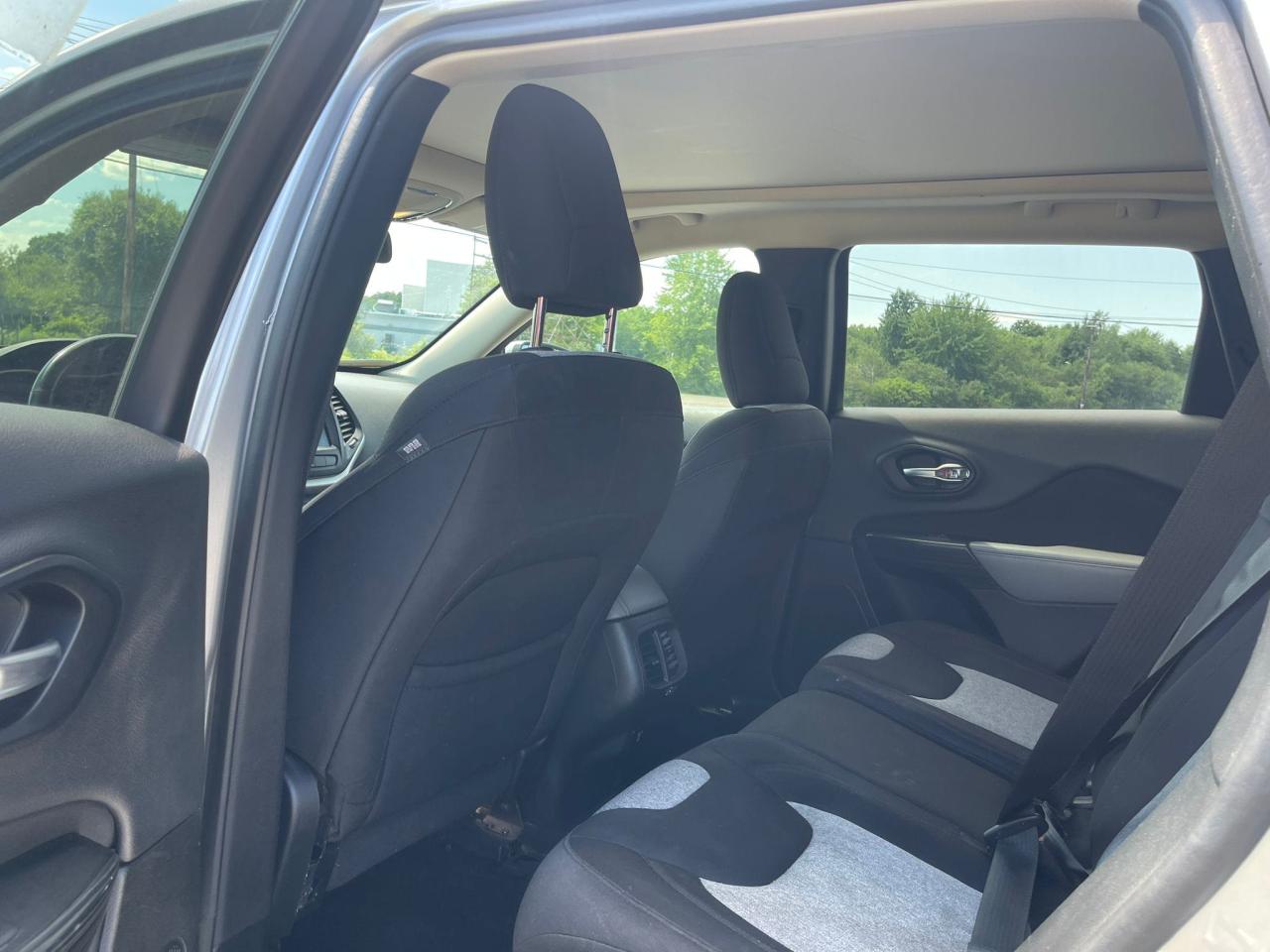 1C4PJMCB7EW186110 2014 Jeep Cherokee Latitude