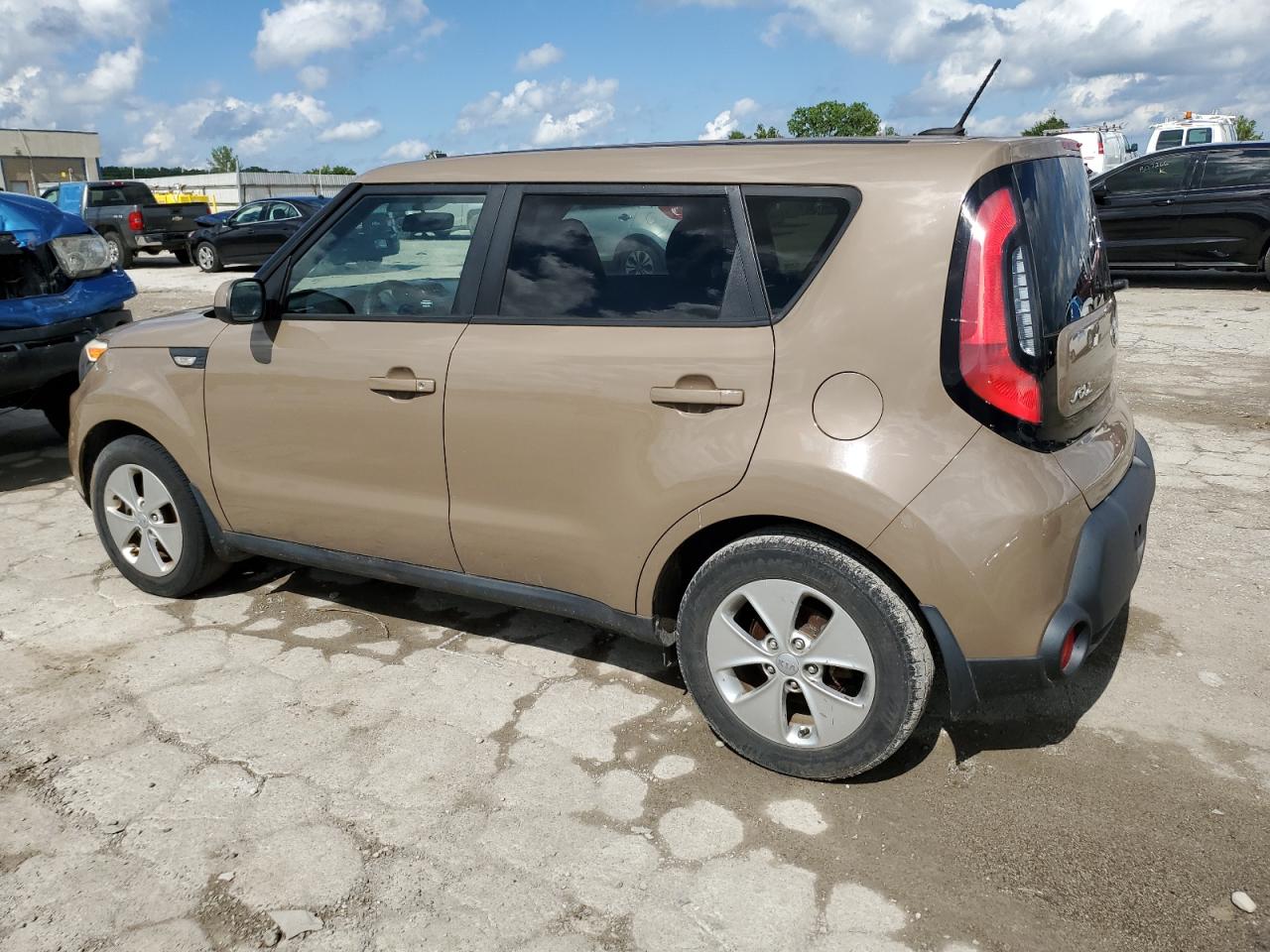 2014 Kia Soul vin: KNDJN2A2XE7054163