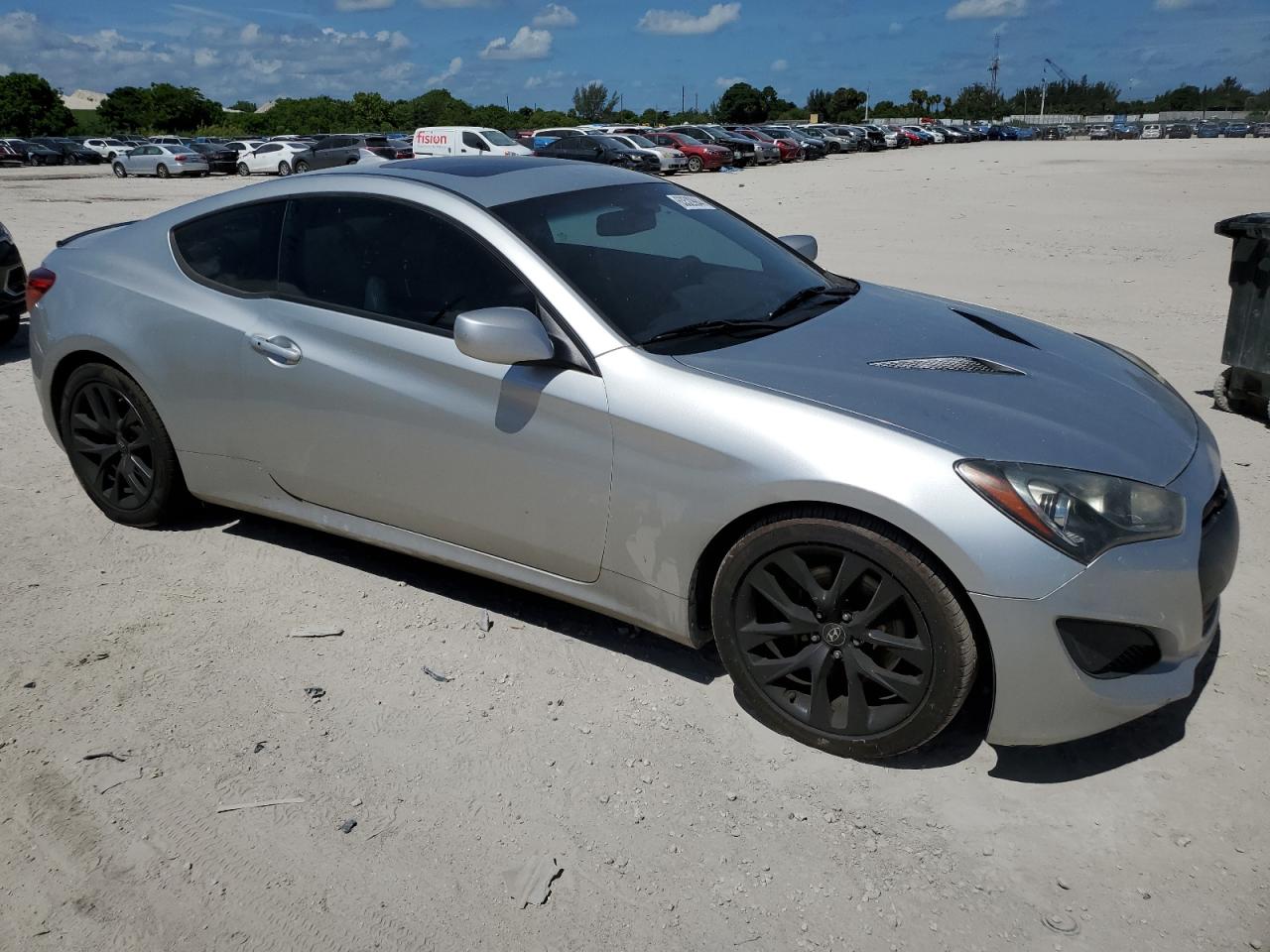 2013 Hyundai Genesis Coupe 2.0T vin: KMHHT6KD1DU095613