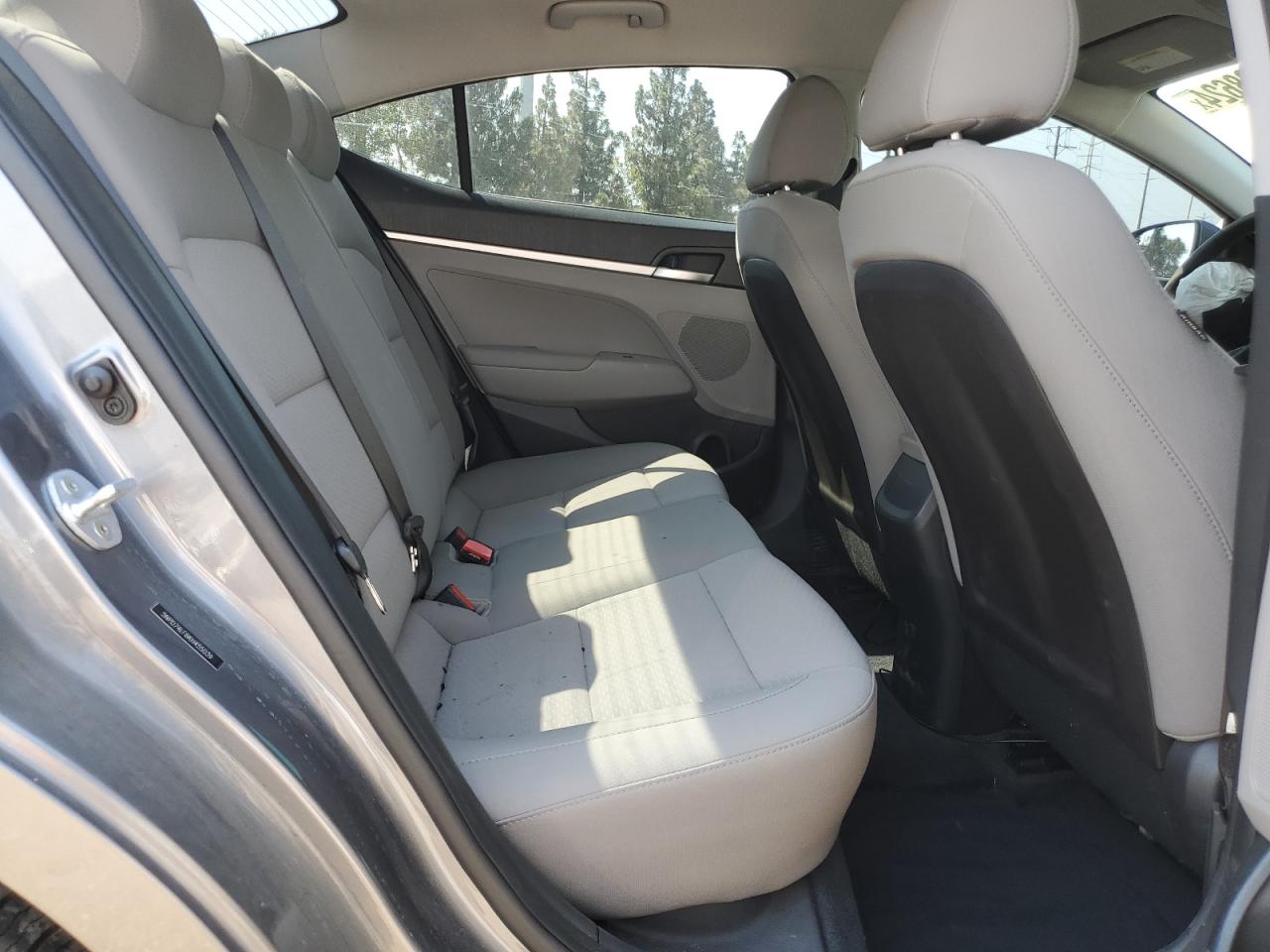 5NPD74LF6KH455039 2019 Hyundai Elantra Se