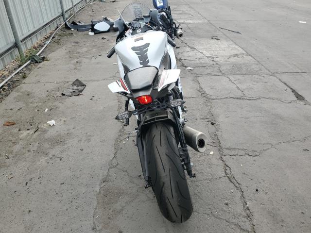 2019 YAMAHA YZFR6 JYARJ28E7KA004202