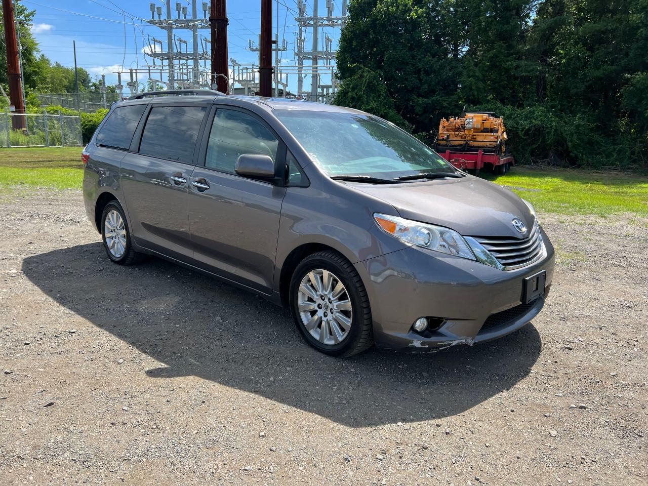 2015 Toyota Sienna Xle vin: 5TDDK3DC4FS117555