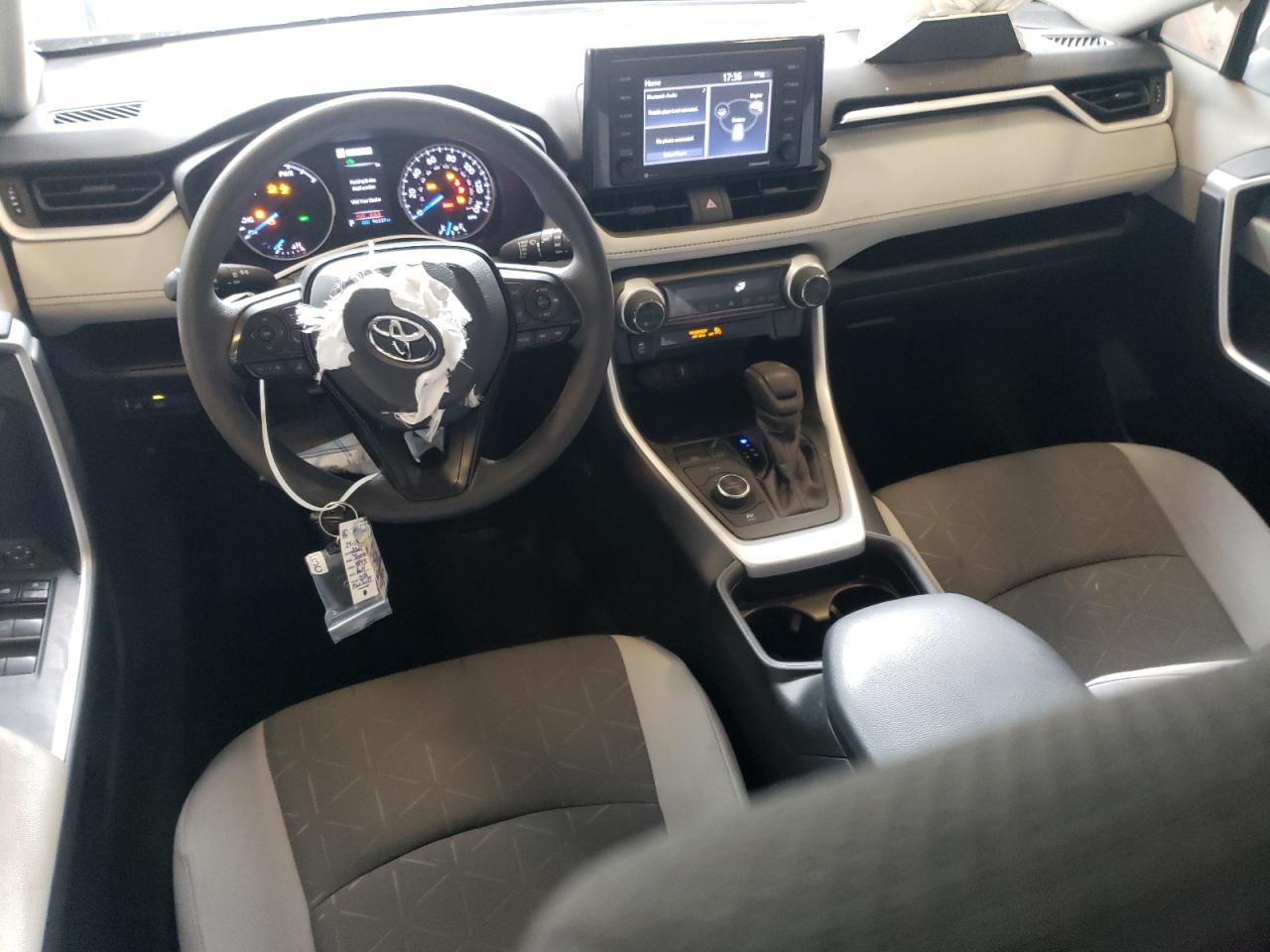 4T3RWRFV9MU030239 2021 Toyota Rav4 Xle