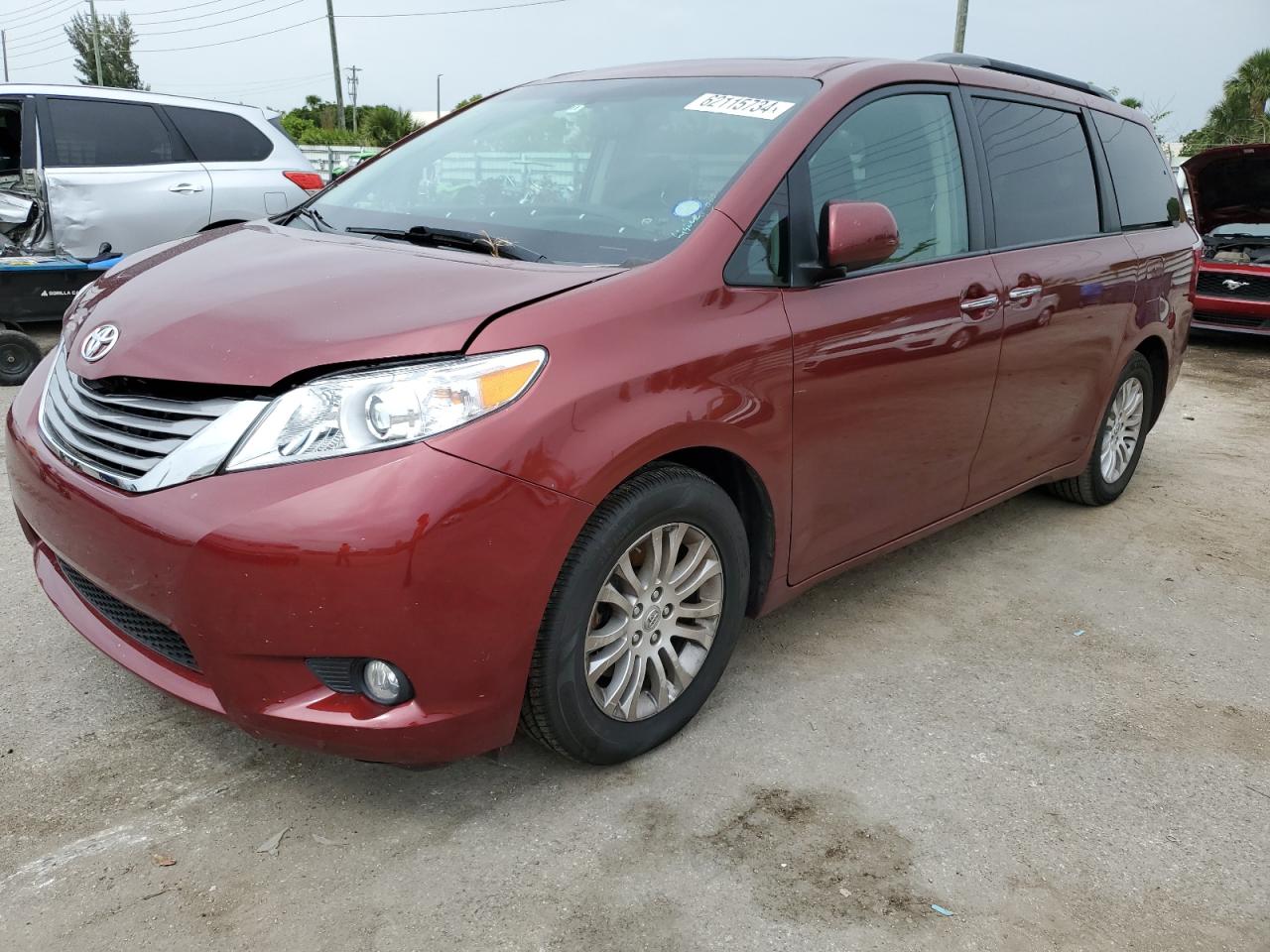 5TDYK3DC0FS670754 2015 Toyota Sienna Xle