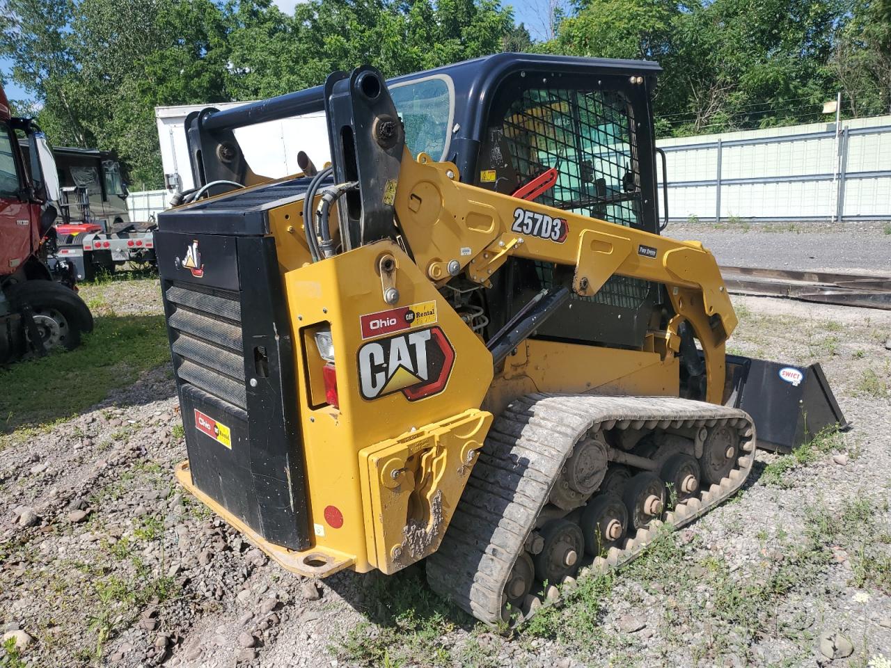 Lot #2722744478 2019 CATERPILLAR SKID STEER