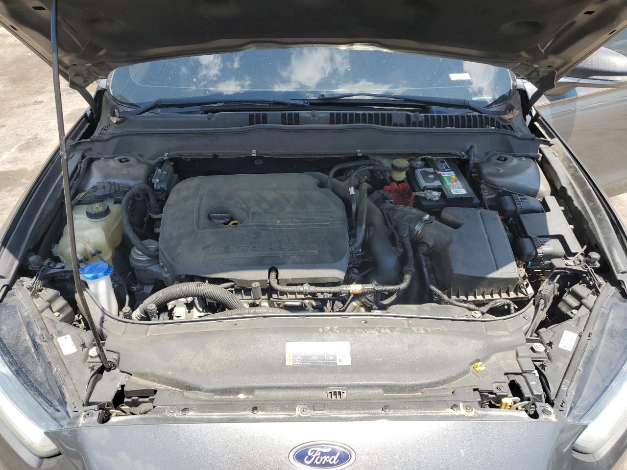 3FA6P0HD6ER331952 2014 Ford Fusion Se