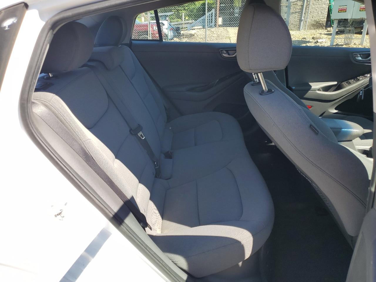 KMHC65LC9MU254685 2021 Hyundai Ioniq Blue