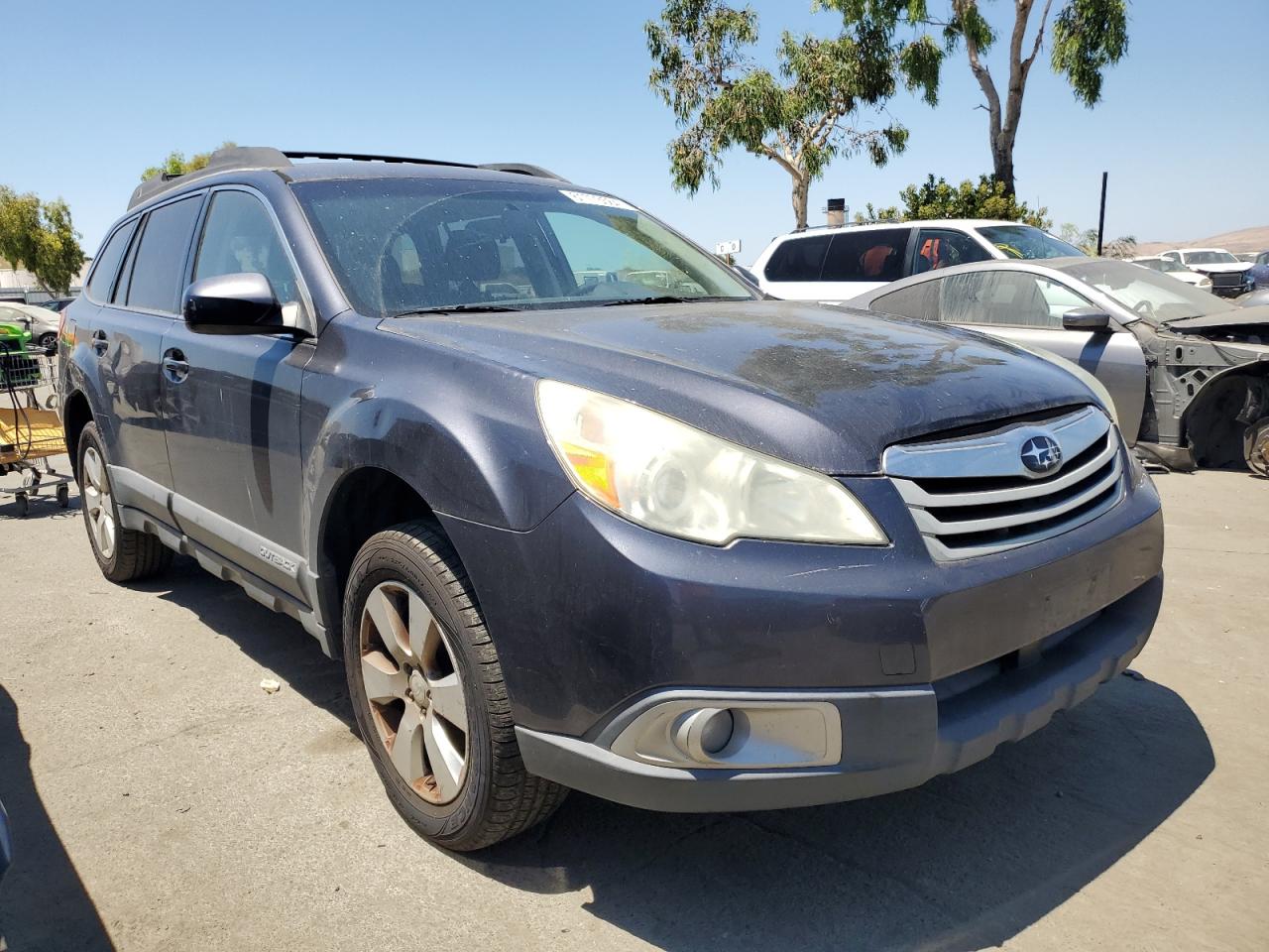 4S4BRBCC0A3362647 2010 Subaru Outback 2.5I Premium