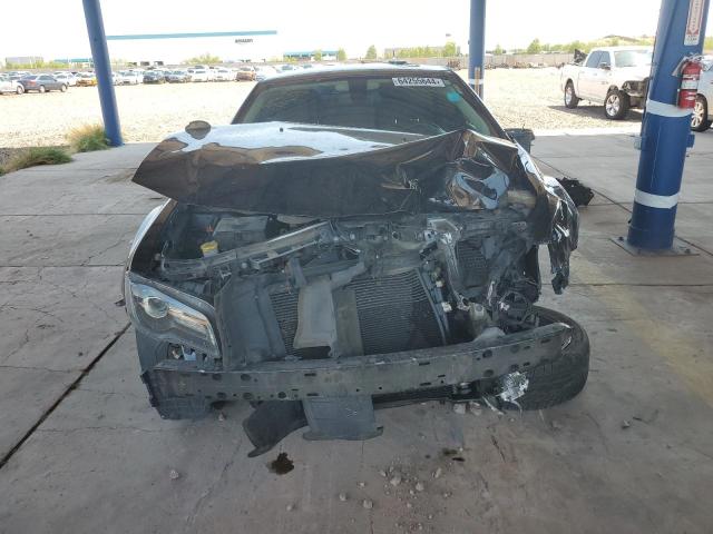 VIN 2C3CCAAG1KH727043 2019 Chrysler 300, Touring no.5