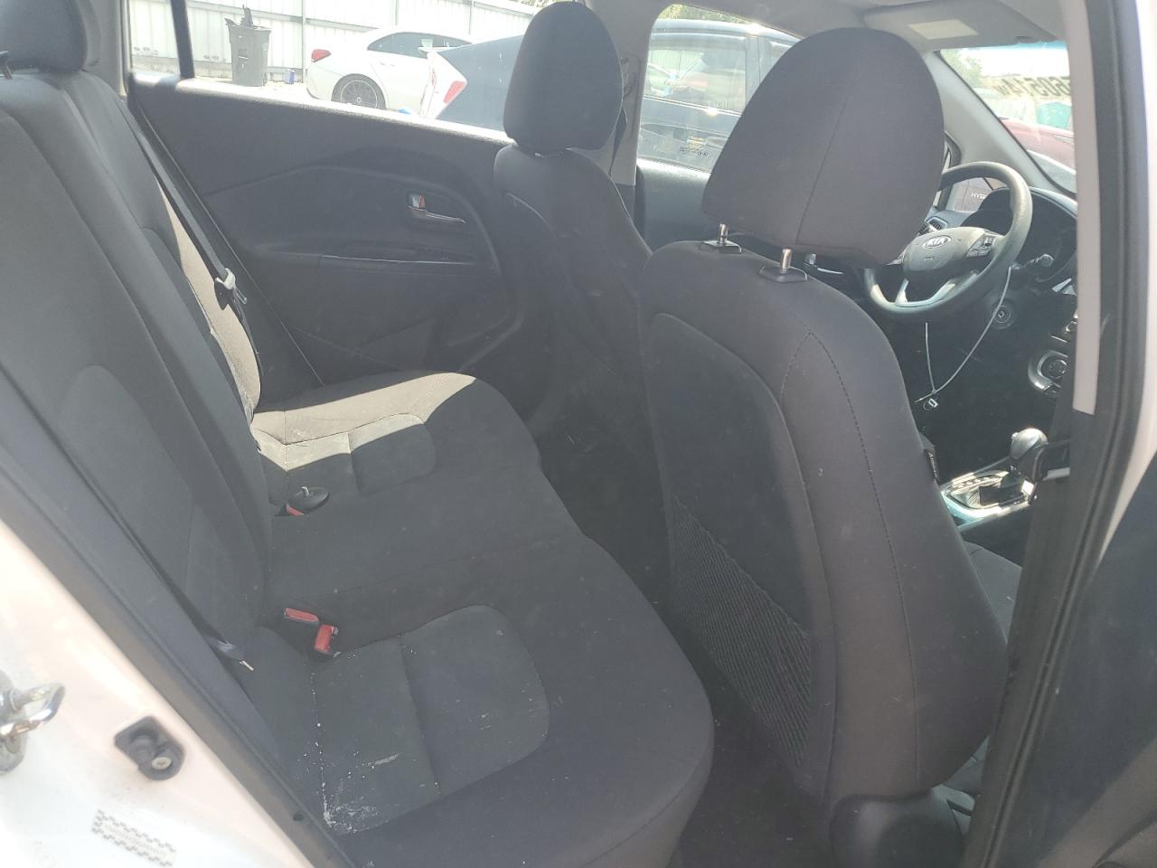 KNADM4A39G6694570 2016 Kia Rio Lx