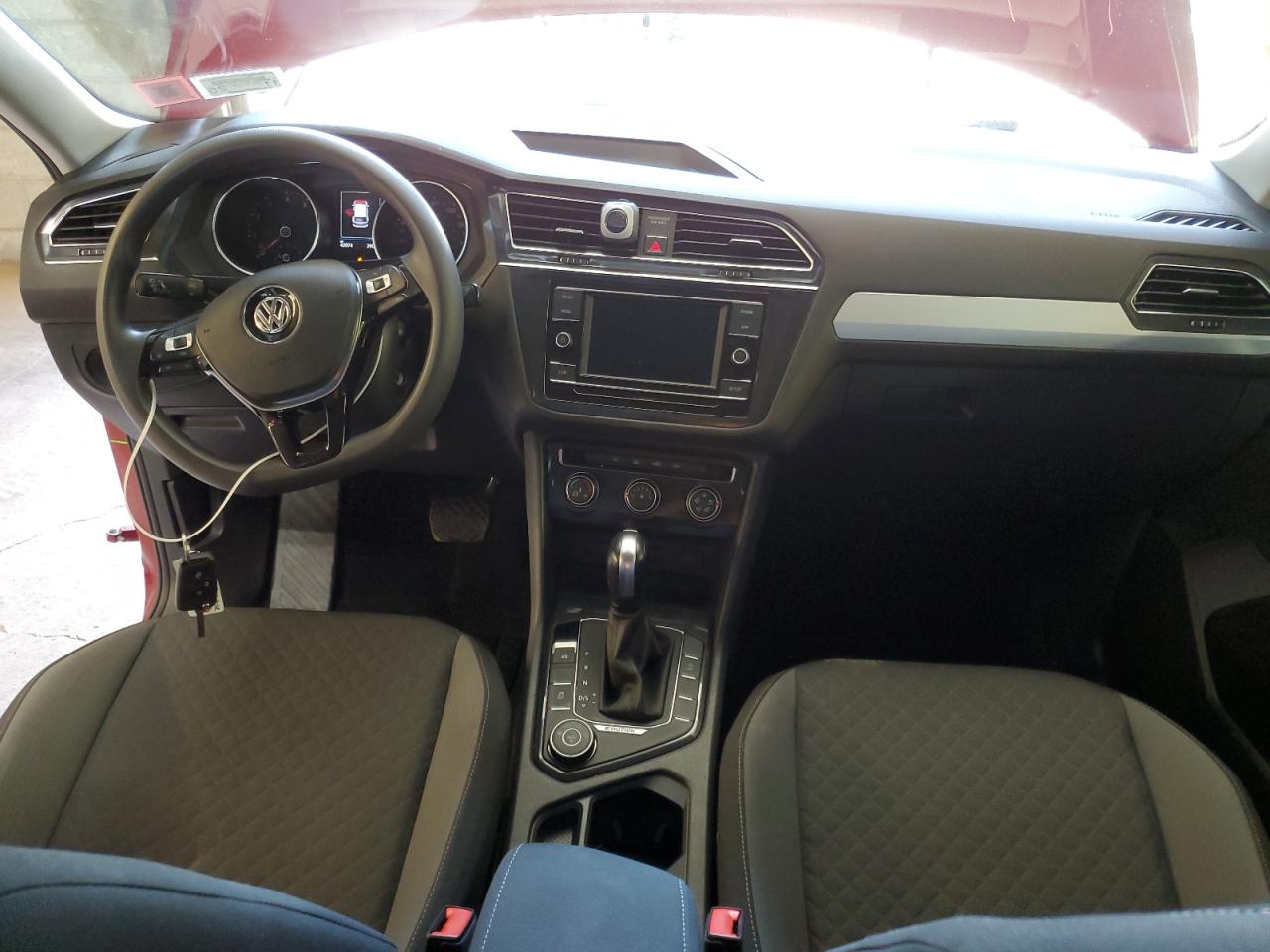 3VV0B7AX7JM091444 2018 Volkswagen Tiguan S