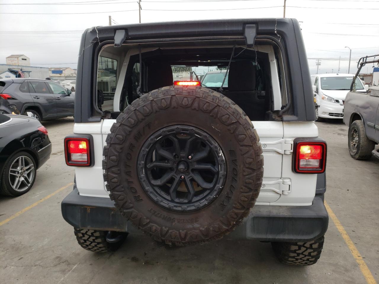 2020 Jeep Wrangler Unlimited Sport vin: 1C4HJXDN9LW159969