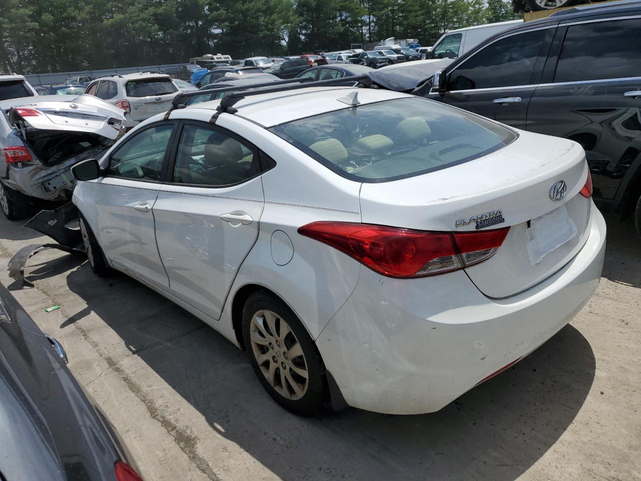 Lot #2838511881 2013 HYUNDAI ELANTRA GL