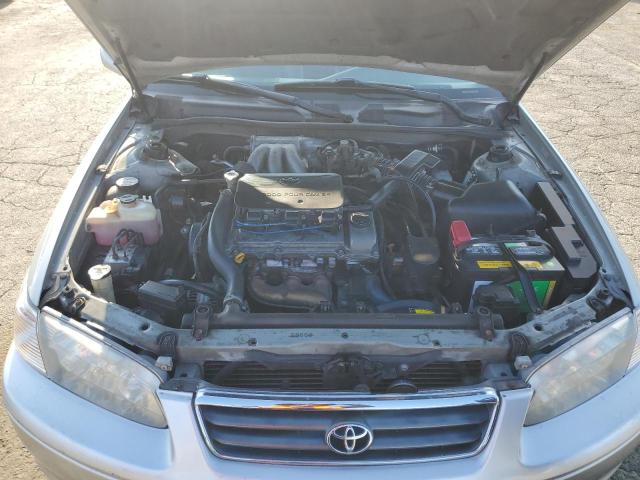 2000 Toyota Camry Le VIN: 4T1BF28K0YU113617 Lot: 62099374