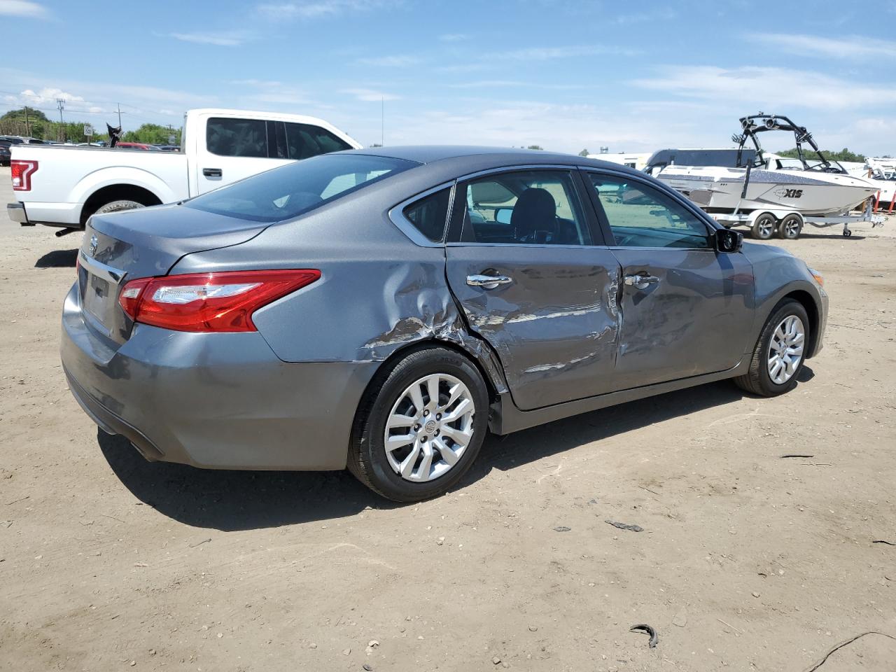 2017 Nissan Altima 2.5 vin: 1N4AL3AP8HN365247