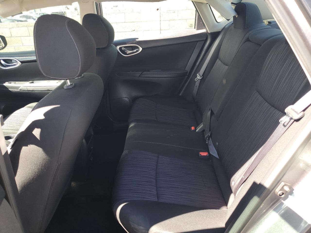 3N1AB7AP2KY391988 2019 Nissan Sentra S