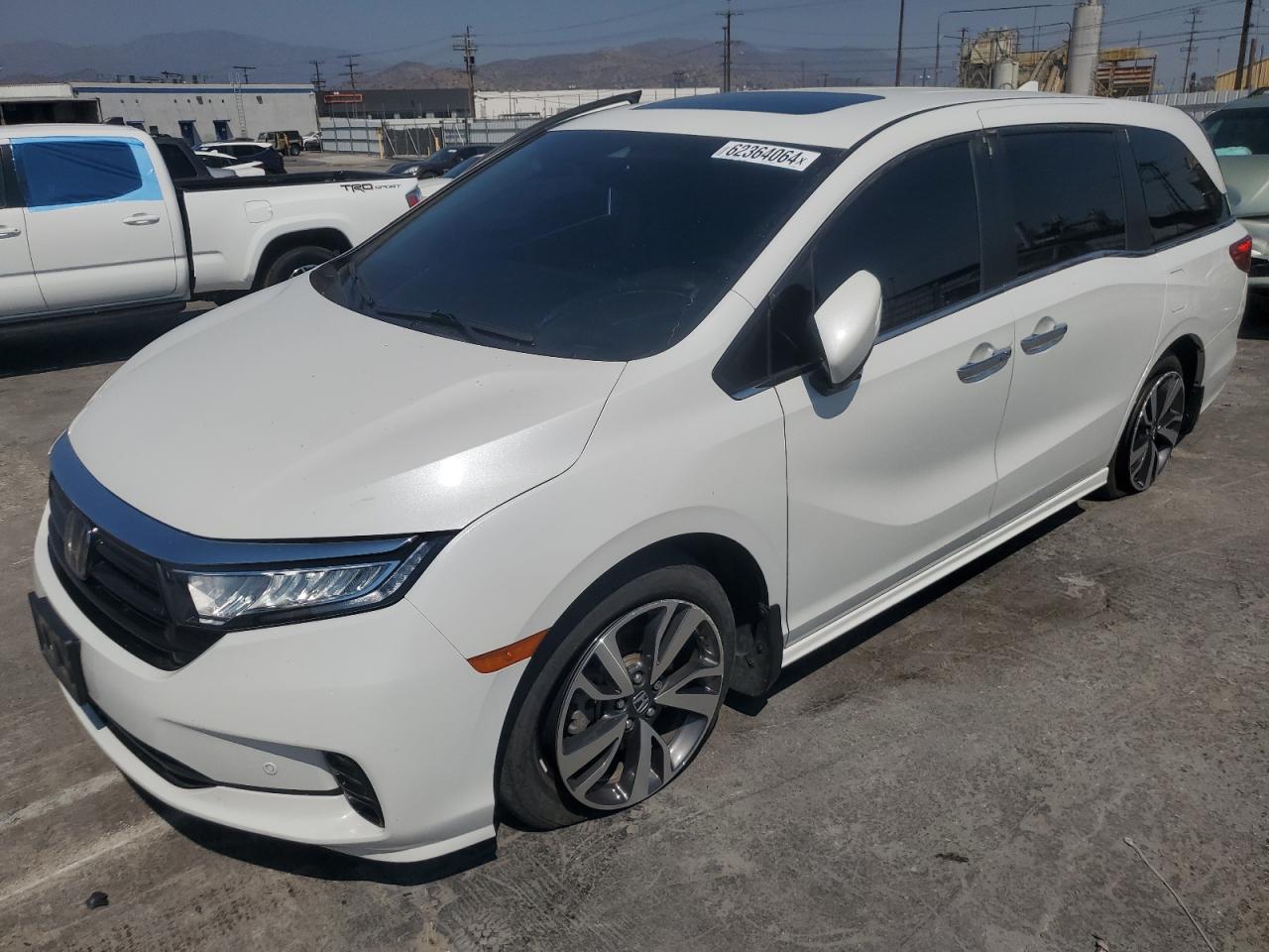 2022 Honda Odyssey Touring vin: 5FNRL6H83NB020988