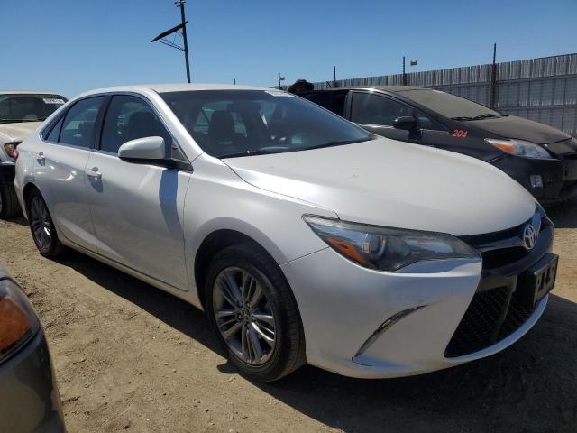 VIN 4T1BF1FK2GU266558 2016 Toyota Camry, LE no.4