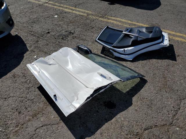 2017 Toyota Rav4 Hv Le VIN: JTMRJREV4HD105982 Lot: 61067314