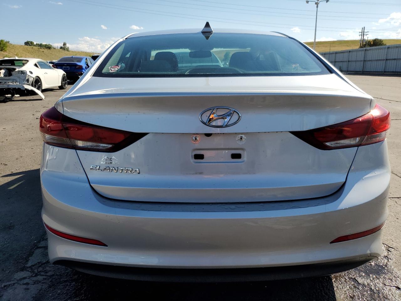 2018 Hyundai Elantra Sel vin: 5NPD84LF3JH351331