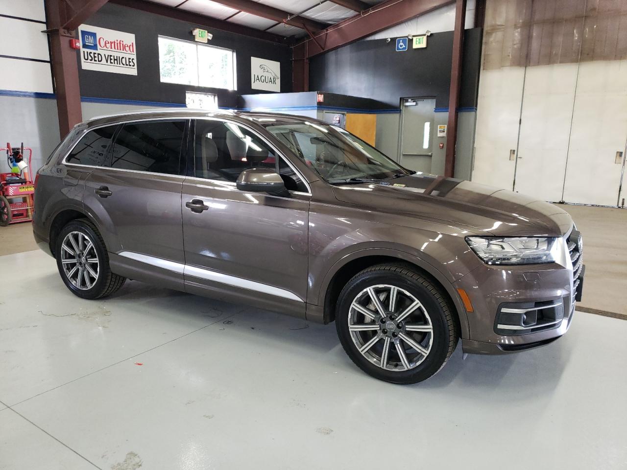 2017 Audi Q7 Premium Plus vin: WA1LAAF7XHD019996