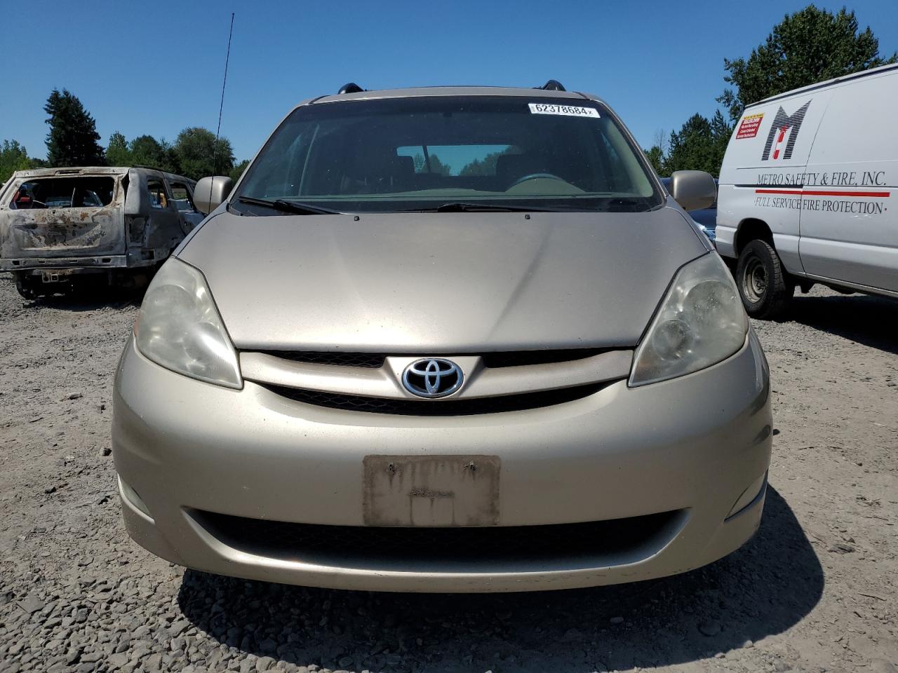 Lot #2955221600 2008 TOYOTA SIENNA XLE