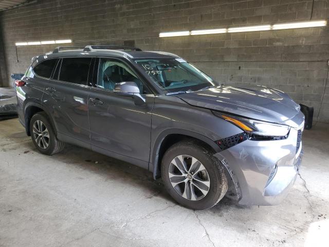 VIN 5TDGZRBH4NS593992 2022 Toyota Highlander, Xle no.4