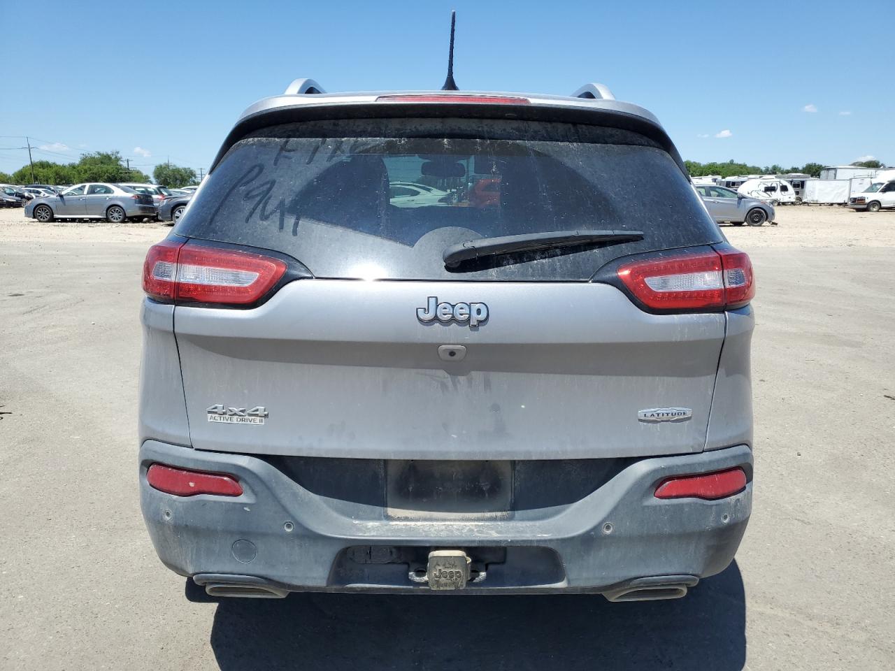 1C4PJMCS2HW598553 2017 Jeep Cherokee Latitude