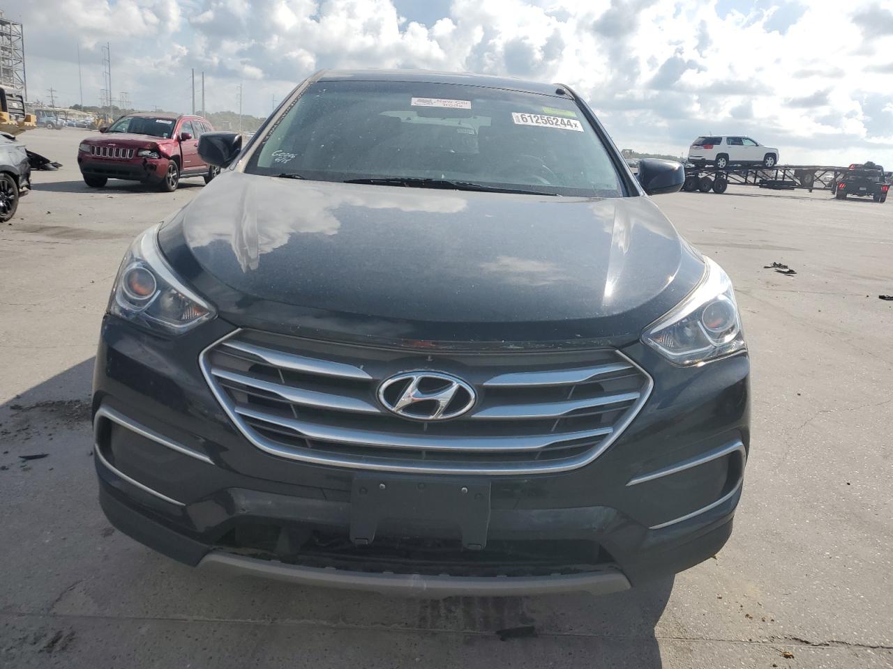 2018 Hyundai Santa Fe Sport vin: 5NMZTDLB4JH091049