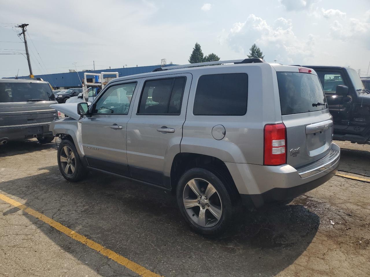 Lot #2823665842 2016 JEEP PATRIOT LA