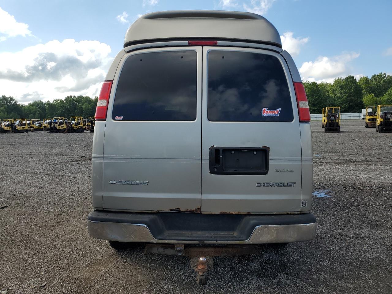 1GBFG15T231230334 2003 Chevrolet Express G1500