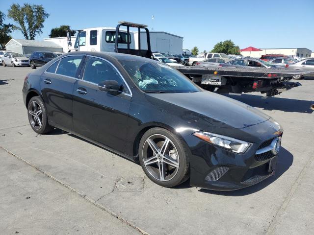 2019 MERCEDES-BENZ A 220 WDD3G4EB6KW025372  63107244