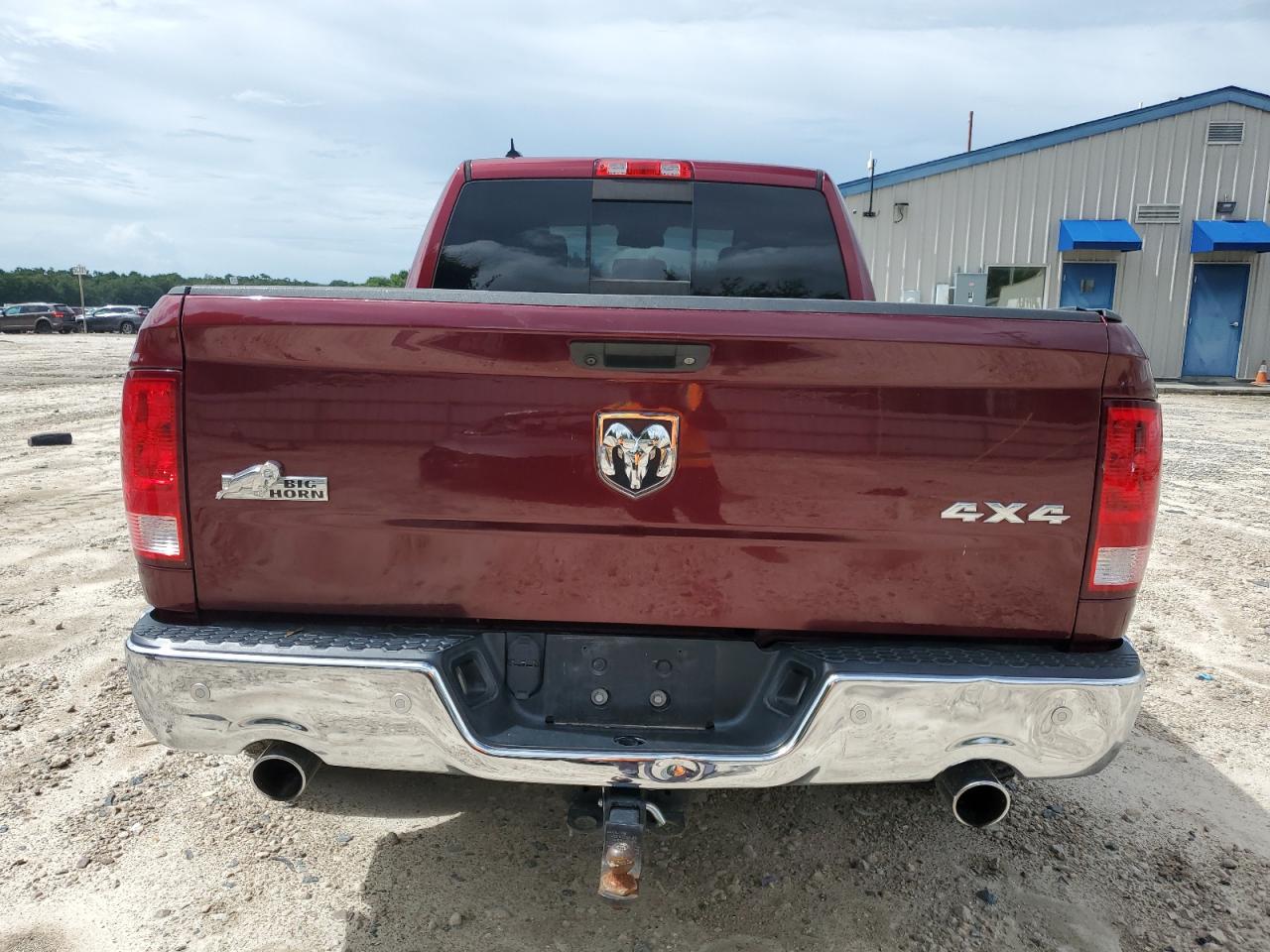 1C6RR7TT5HS822845 2017 Ram 1500 Slt