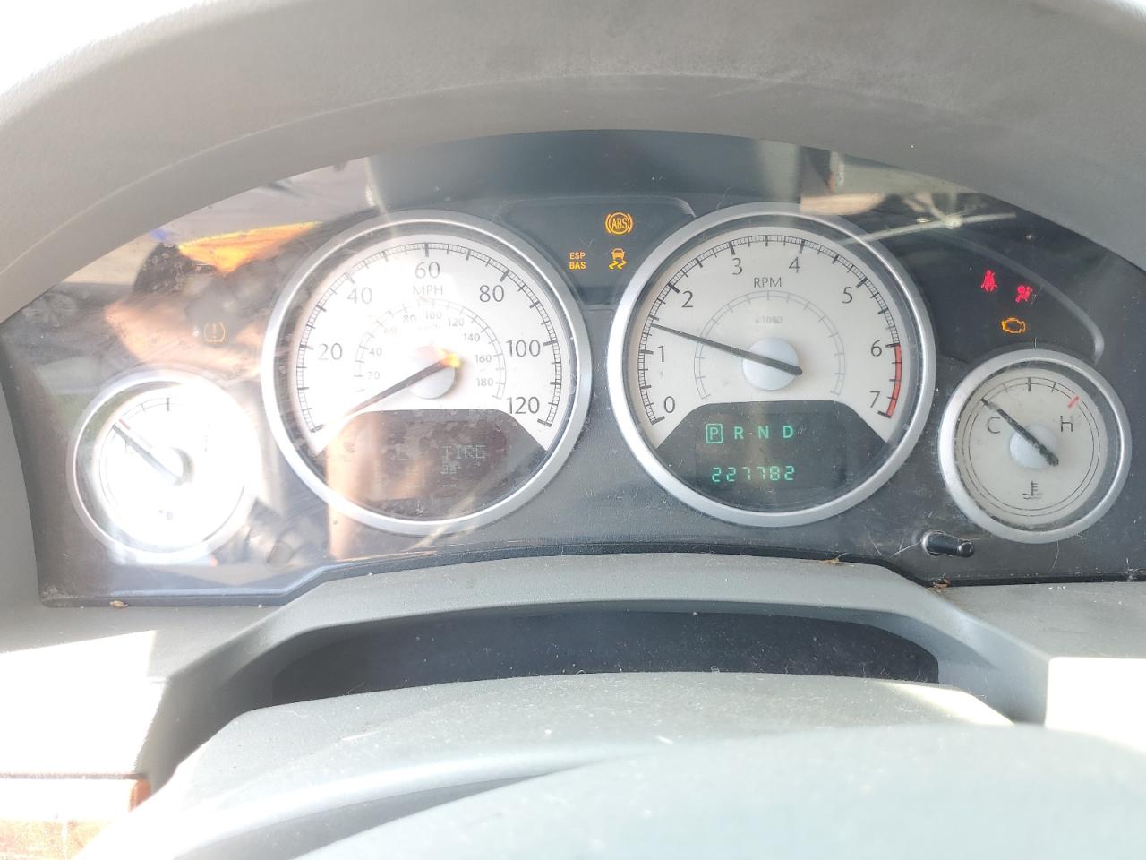 2A8HR54P48R668195 2008 Chrysler Town & Country Touring