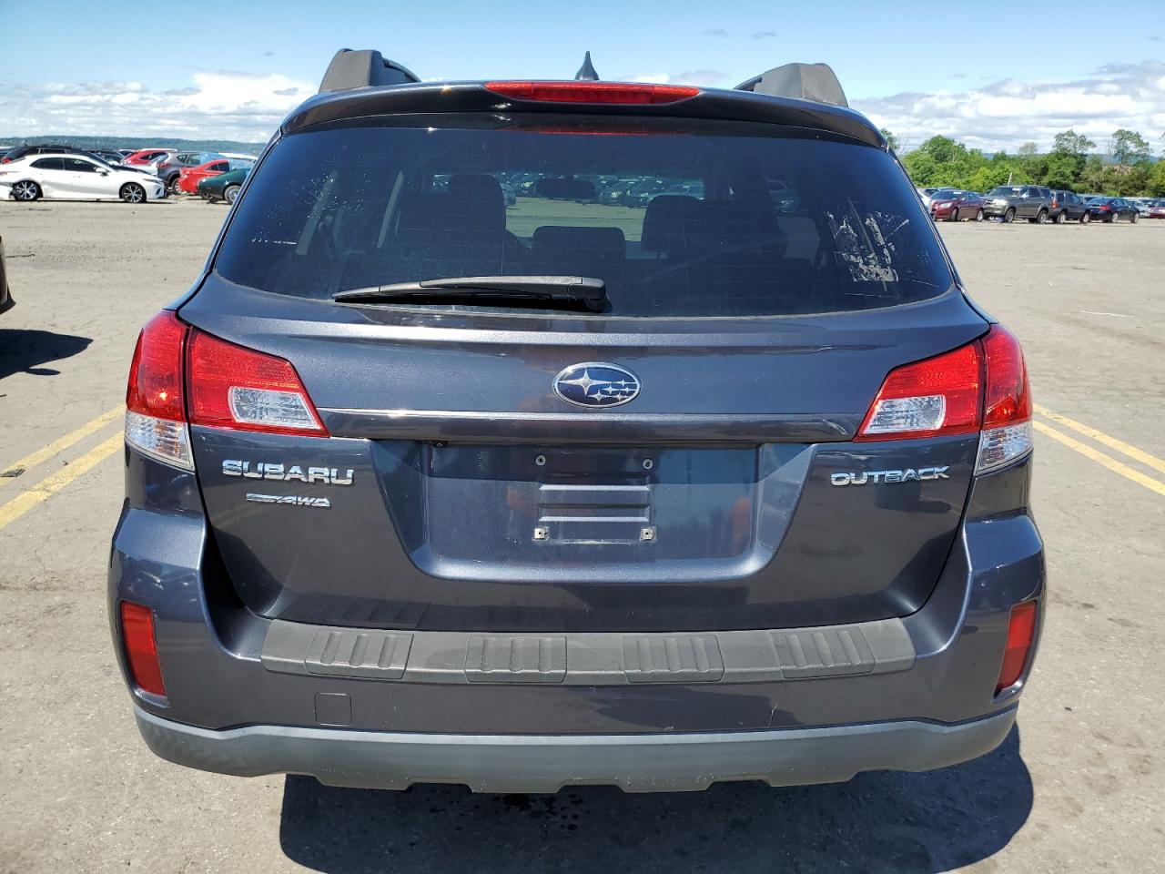 4S4BRCLC7B3326428 2011 Subaru Outback 2.5I Limited