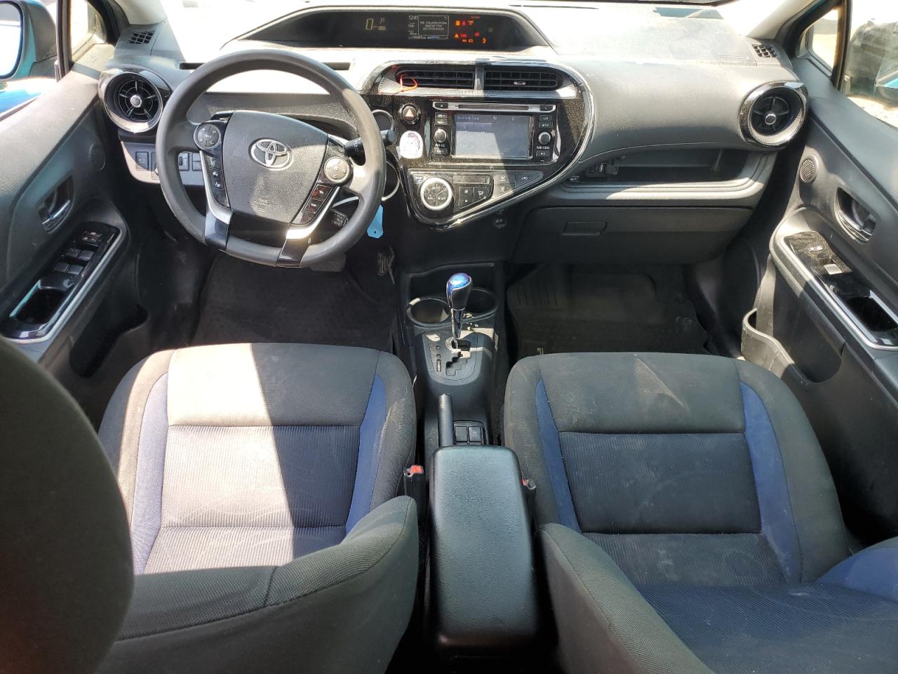 JTDKDTB36J1602385 2018 Toyota Prius C