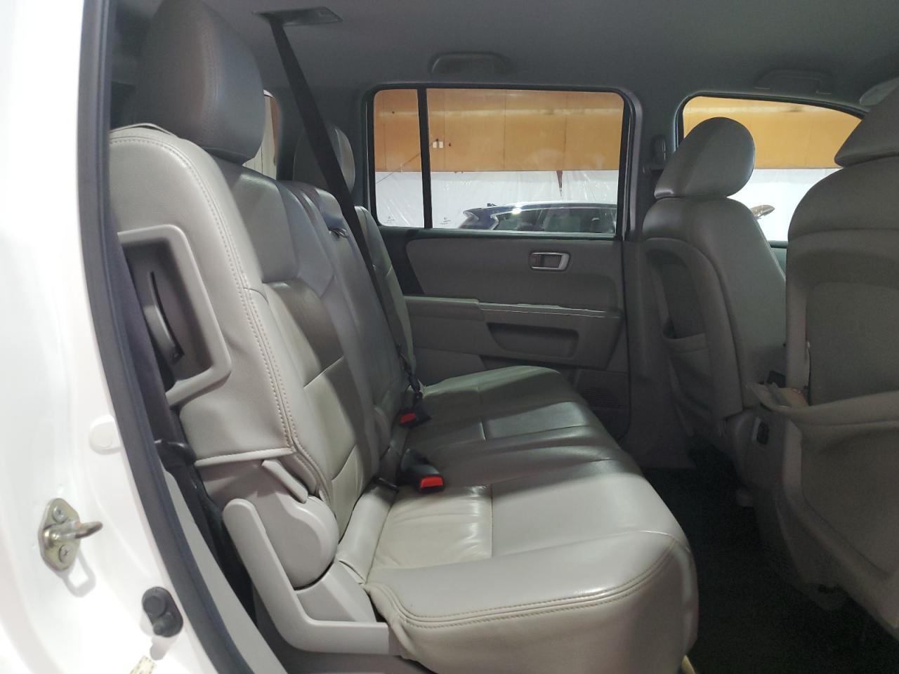 5FNYF4H40EB026803 2014 Honda Pilot Ex