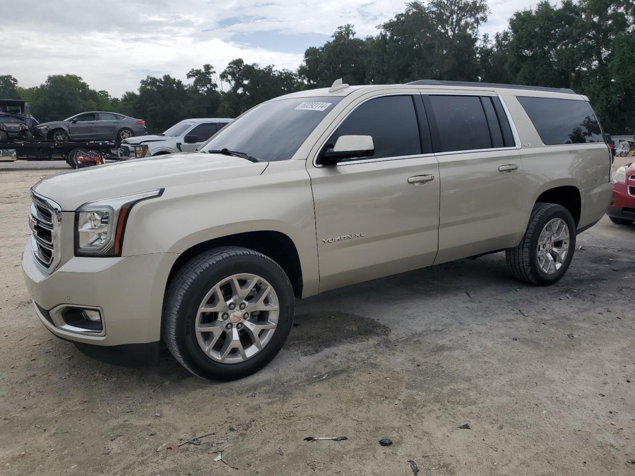 2017 GMC Yukon Xl C1500 Slt vin: 1GKS1GKC8HR203767