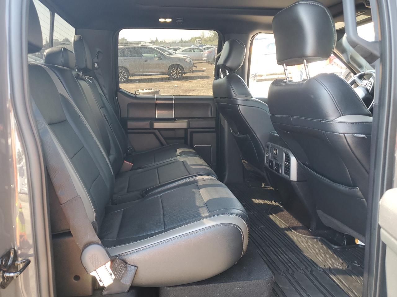 1FTFW1RG7JFD86977 2018 Ford F150 Raptor