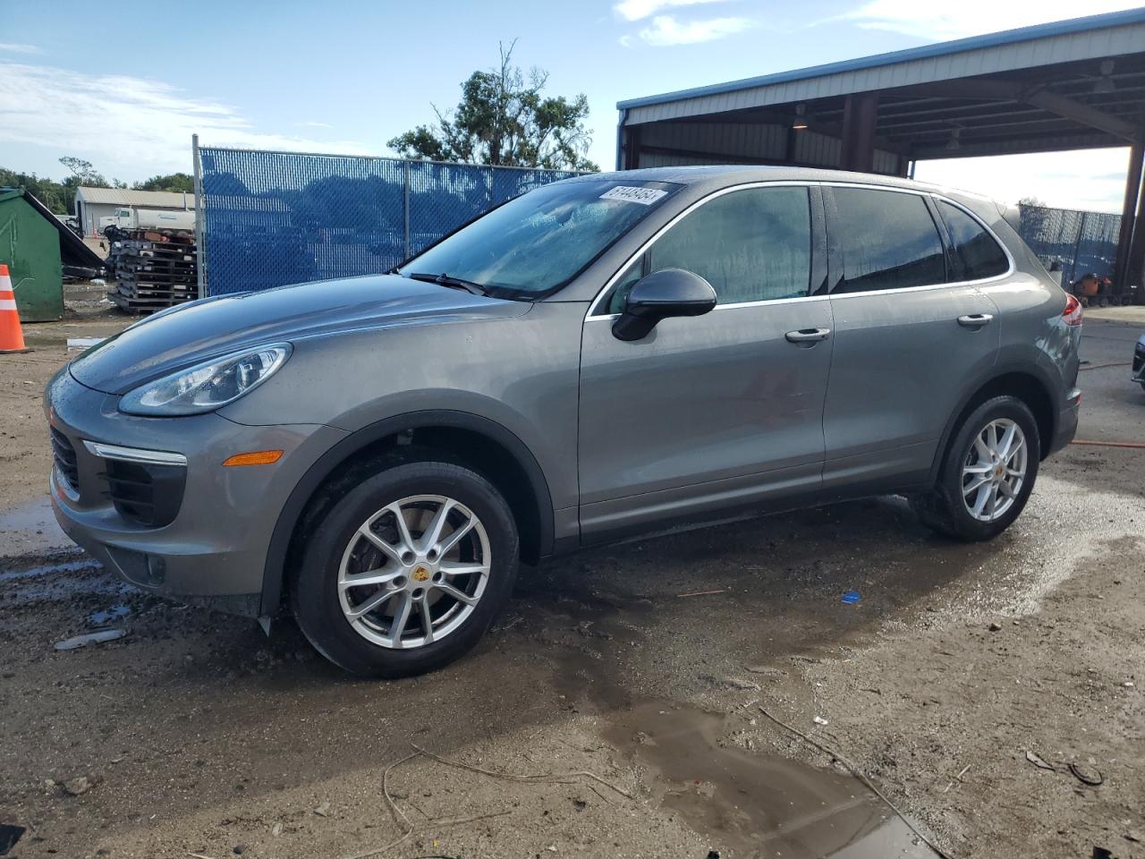 2018 Porsche Cayenne vin: WP1AA2A28JKA04976