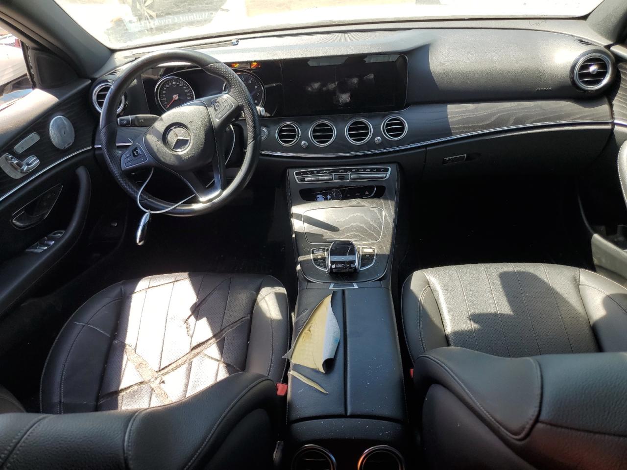 WDDZF4JB7JA434303 2018 Mercedes-Benz E 300