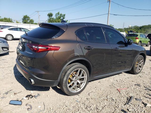 VIN ZASFAKPN1J7B92386 2018 Alfa Romeo Stelvio, Sport no.3