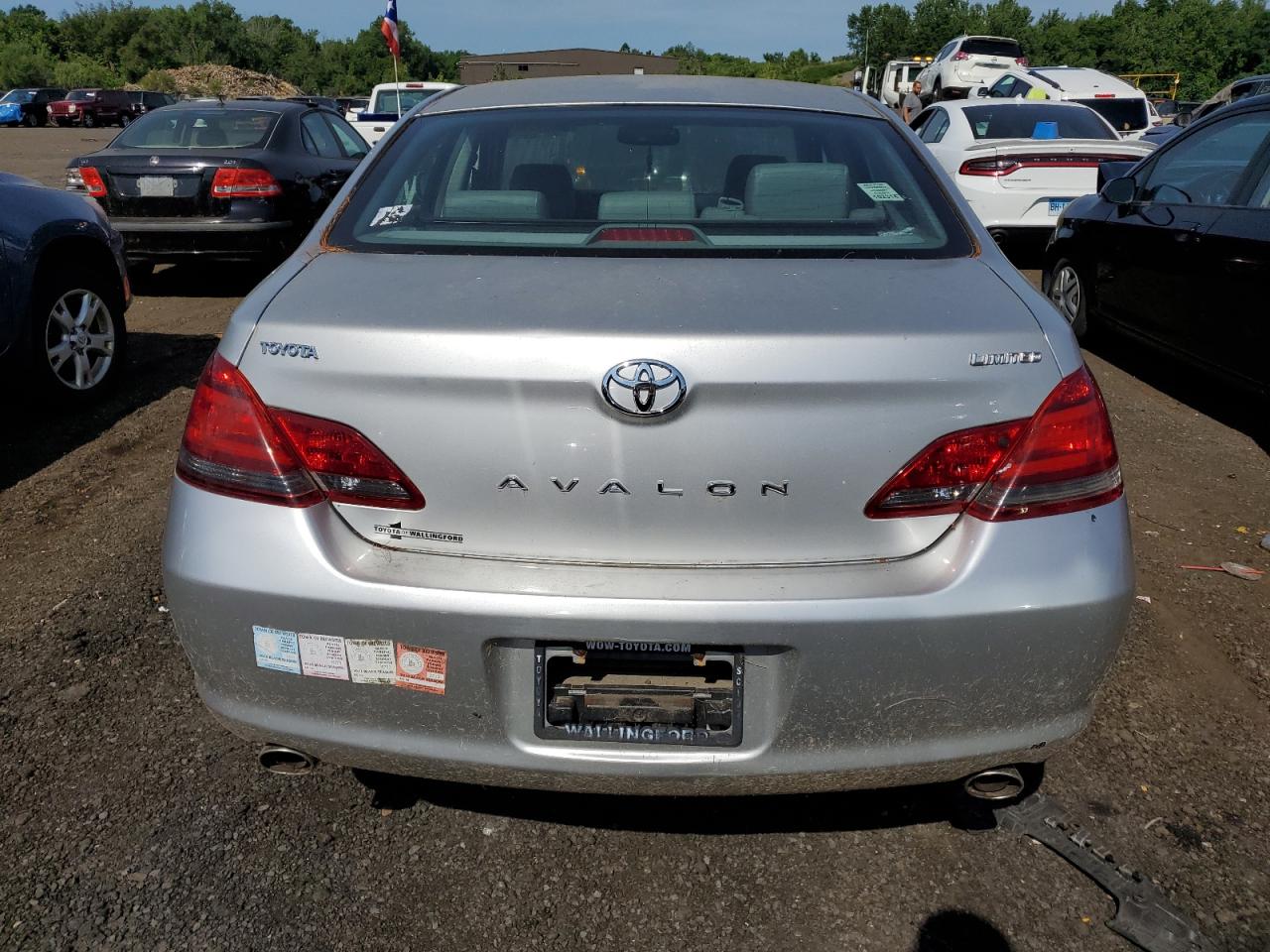 Lot #2791257769 2008 TOYOTA AVALON