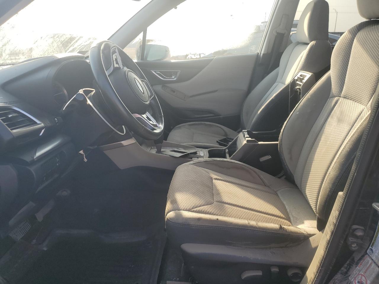 JF2SKAEC5KH561022 2019 Subaru Forester Premium
