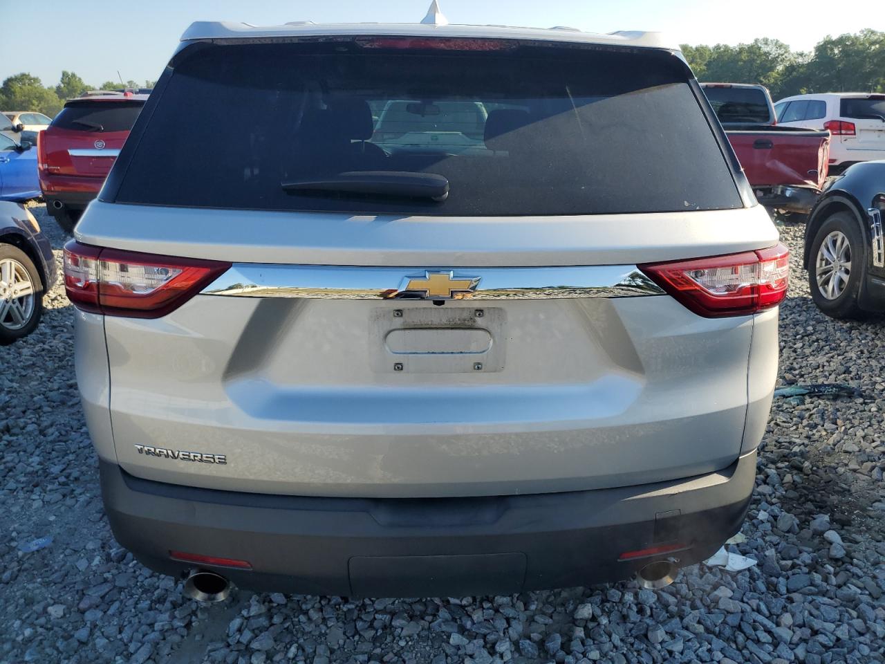 1GNERFKW9KJ270381 2019 Chevrolet Traverse Ls