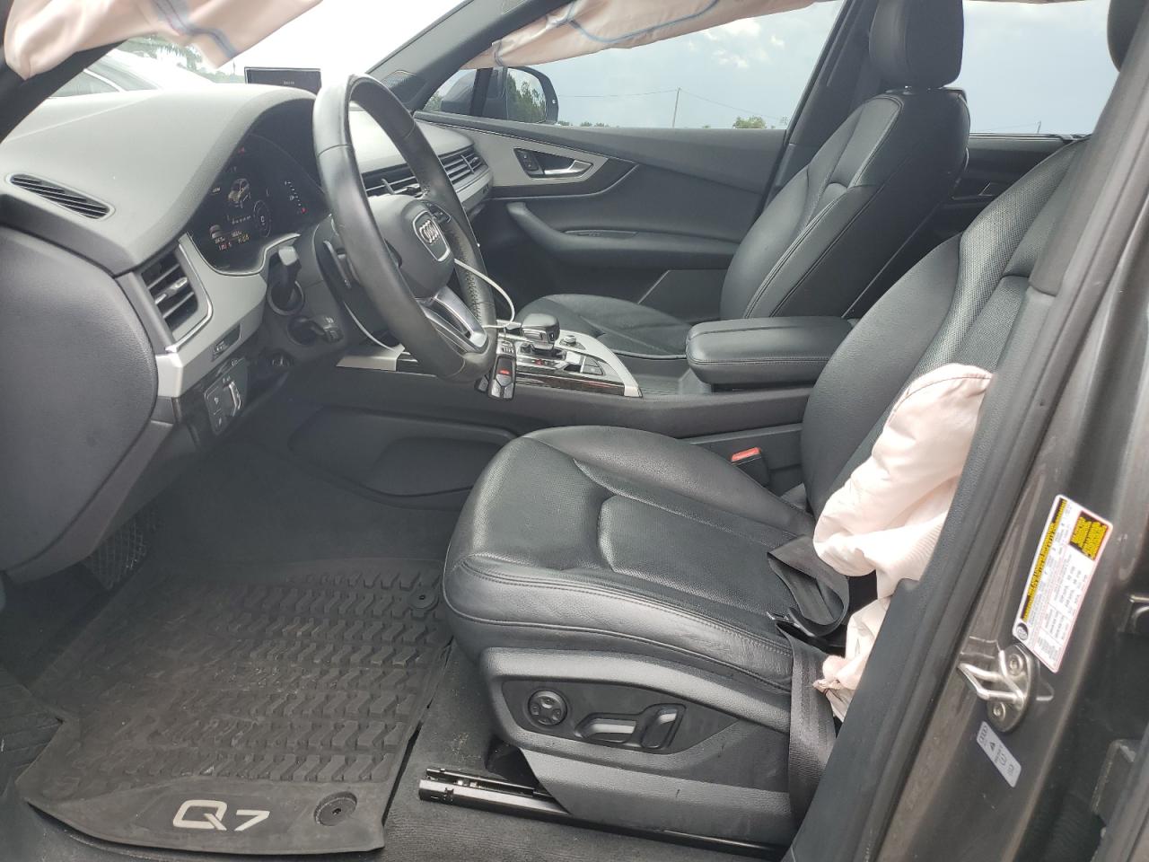 WA1LHAF75KD037079 2019 Audi Q7 Premium Plus