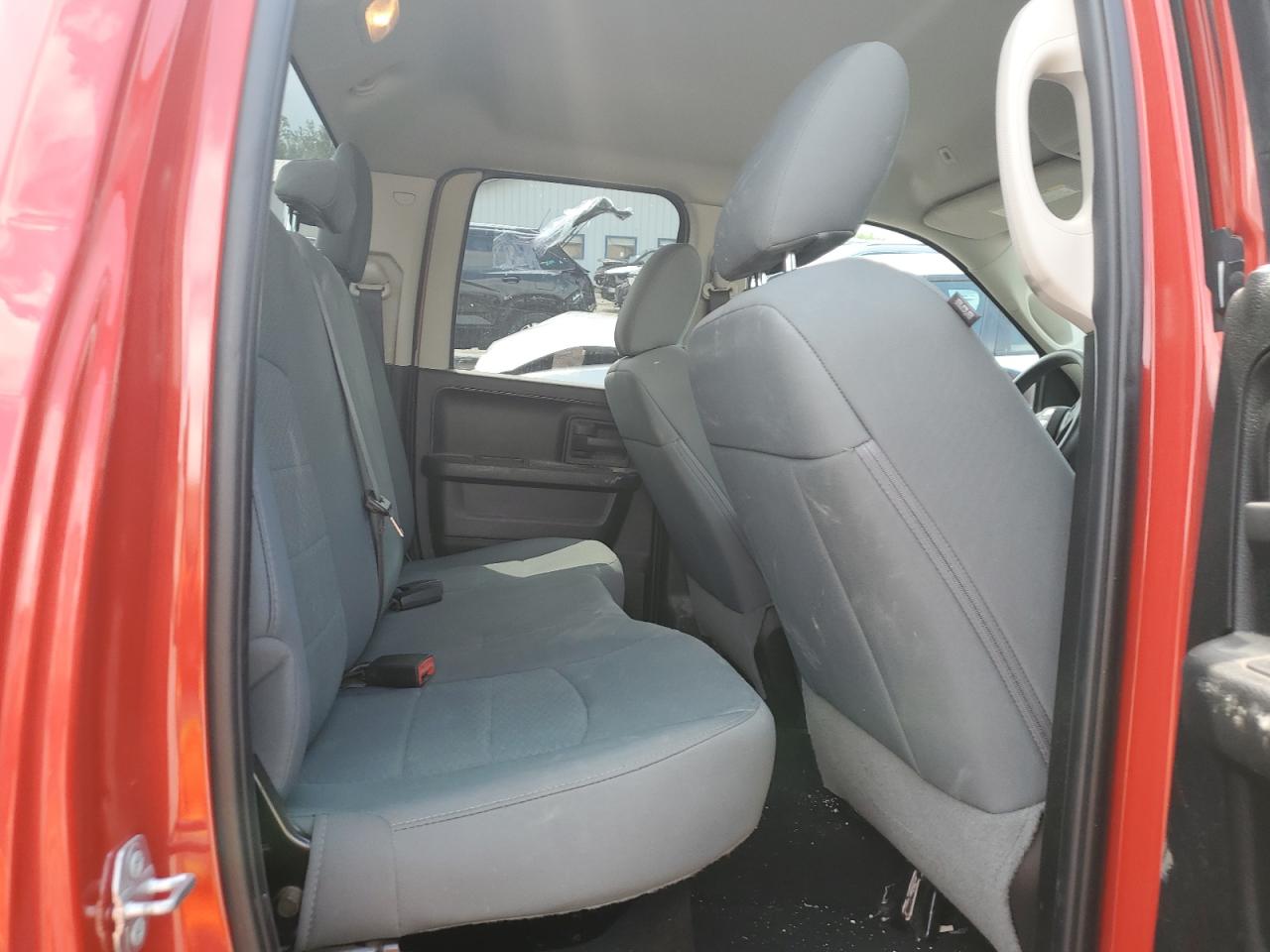 1C6RR7FG8KS578033 2019 Ram 1500 Classic Tradesman