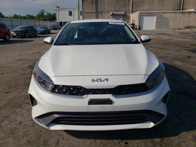 3KPF24AD9PE664683 Kia Forte LX 5