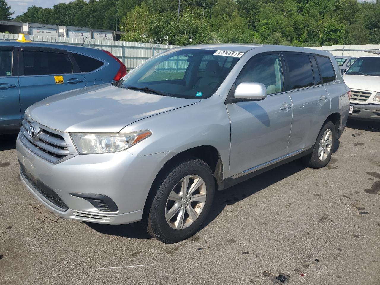 2013 Toyota Highlander Base vin: 5TDBK3EHXDS275574